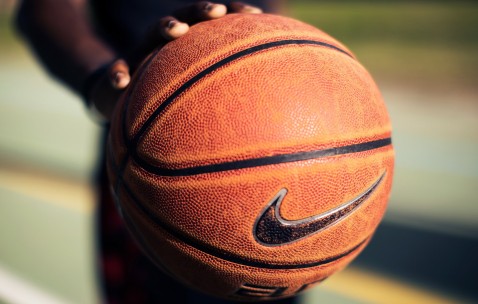 世界杯最新资讯-阿兹特克雄鹰主场堡垒，墨西哥队半决赛优势解析与晋级展望